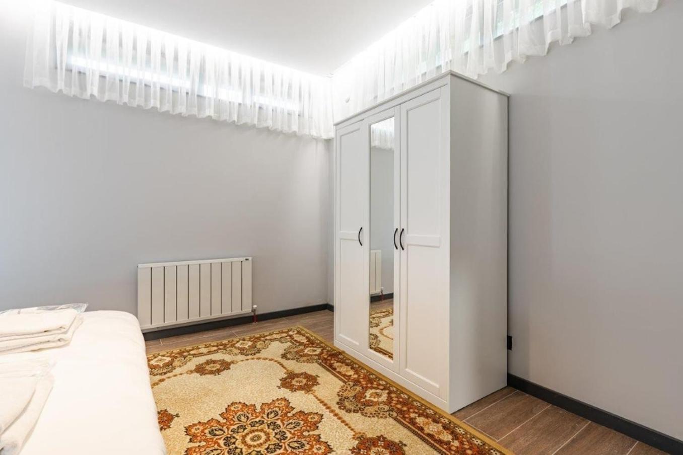 Brand New Duplex Wparking 2bd2bath #336 Daire *