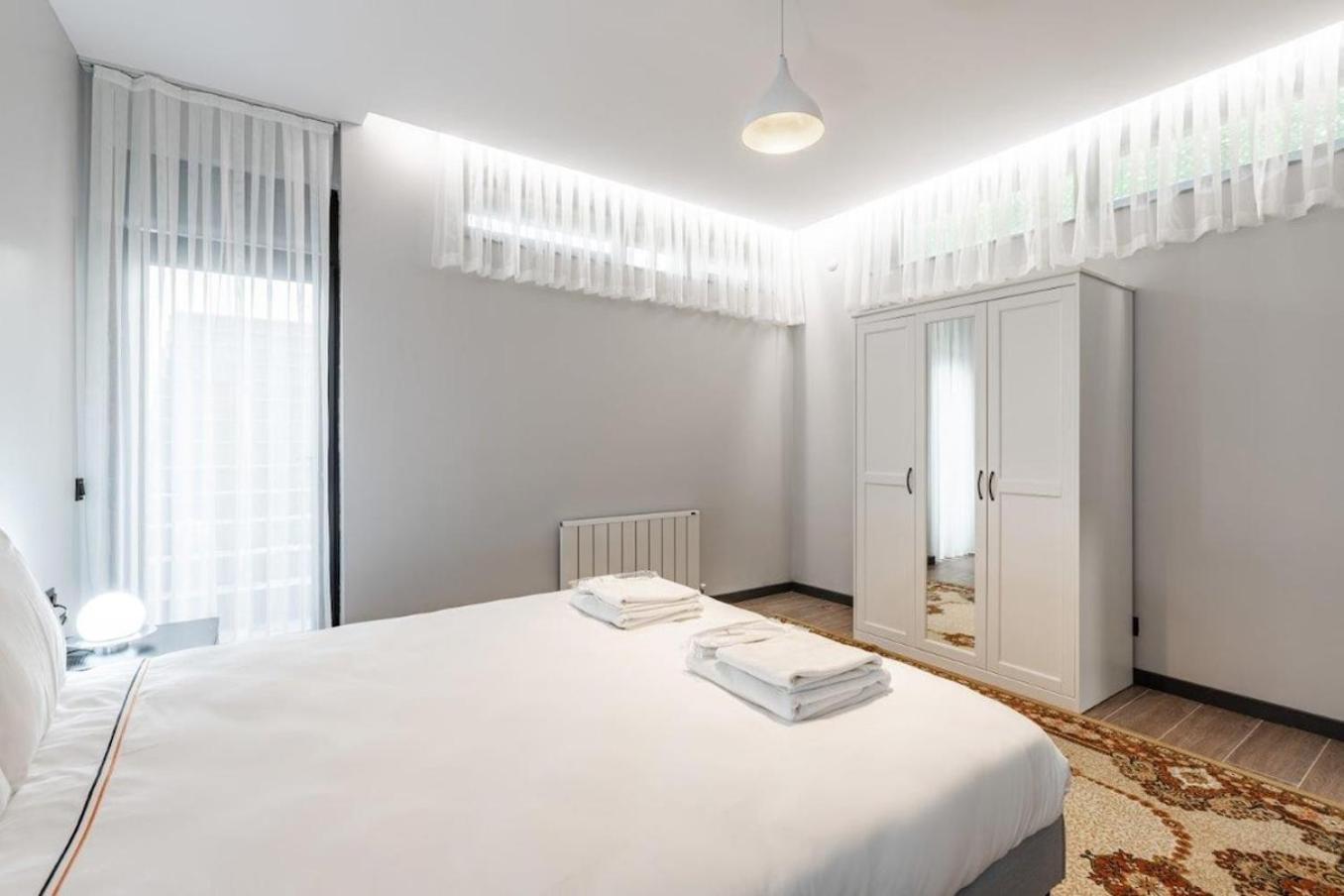 Daire Brand New Duplex Wparking 2bd2bath #336 İstanbul