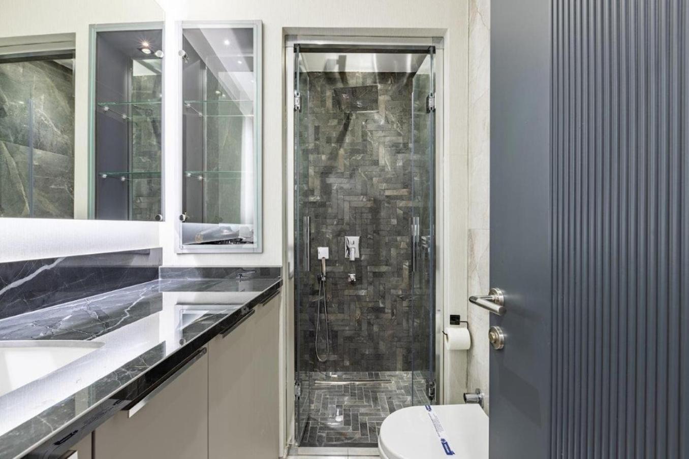 Brand New Duplex Wparking 2bd2bath #336 * İstanbul