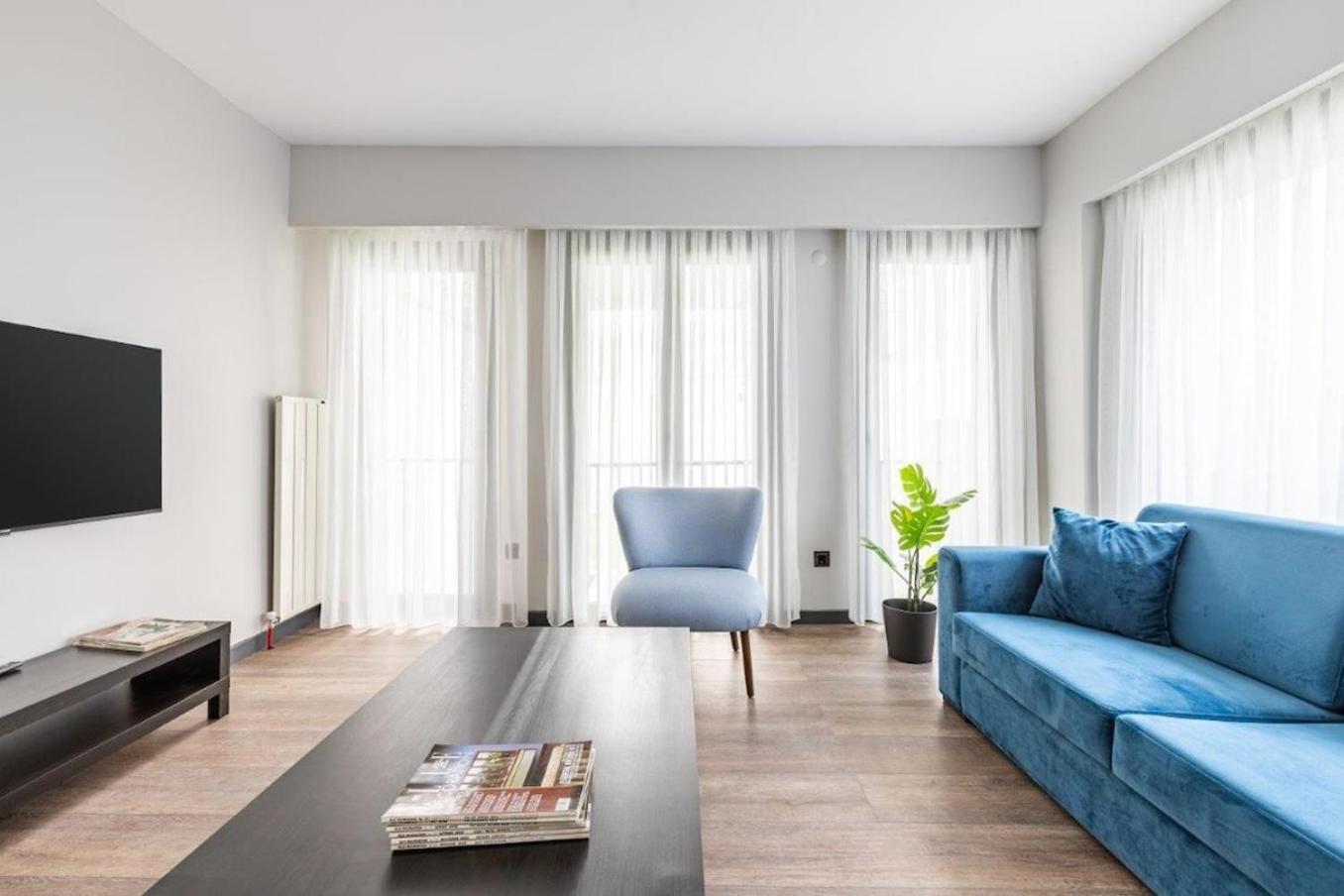 Brand New Duplex Wparking 2bd2bath #336 Appartamento