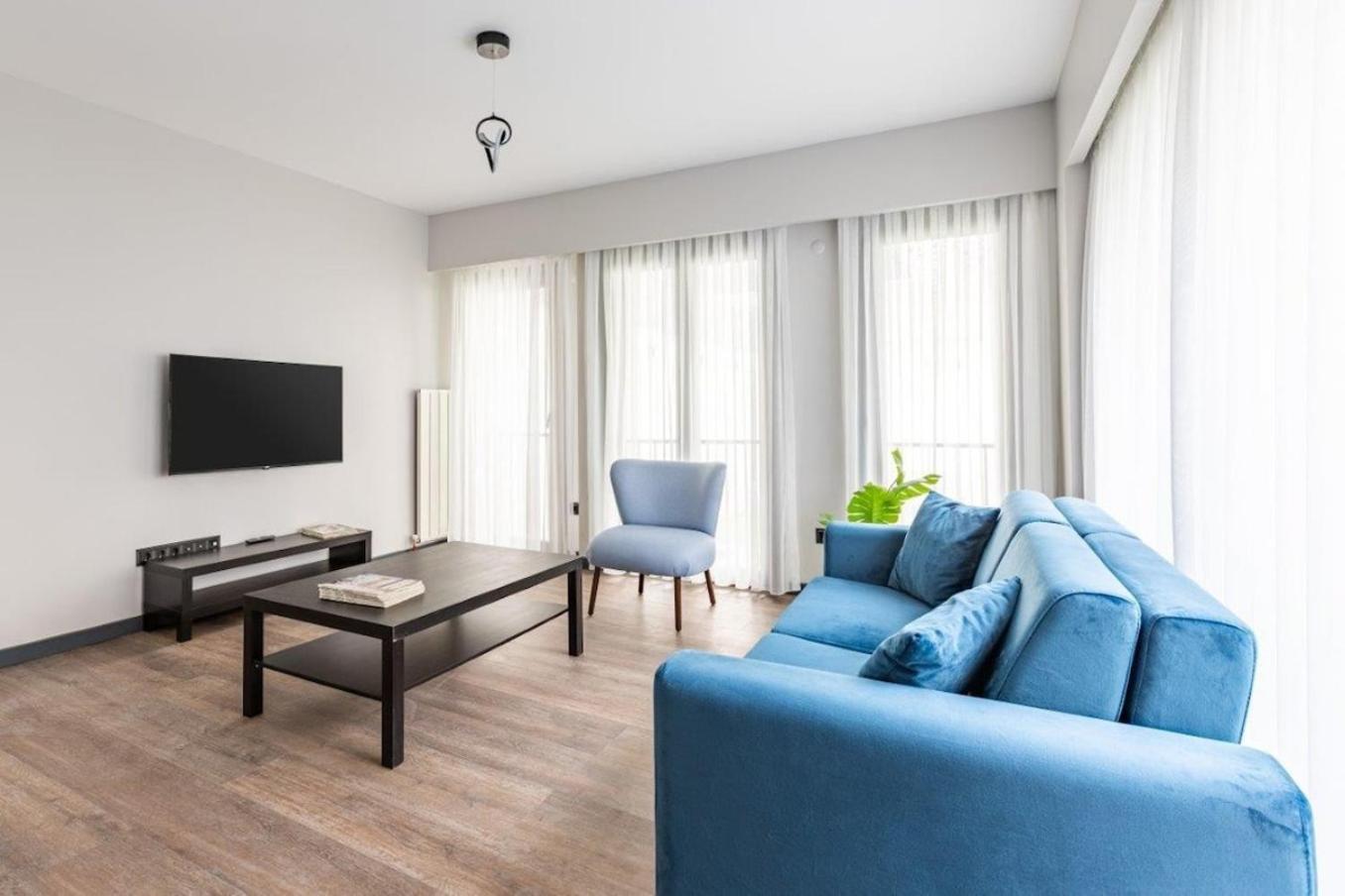 Brand New Duplex Wparking 2bd2bath #336 Daire