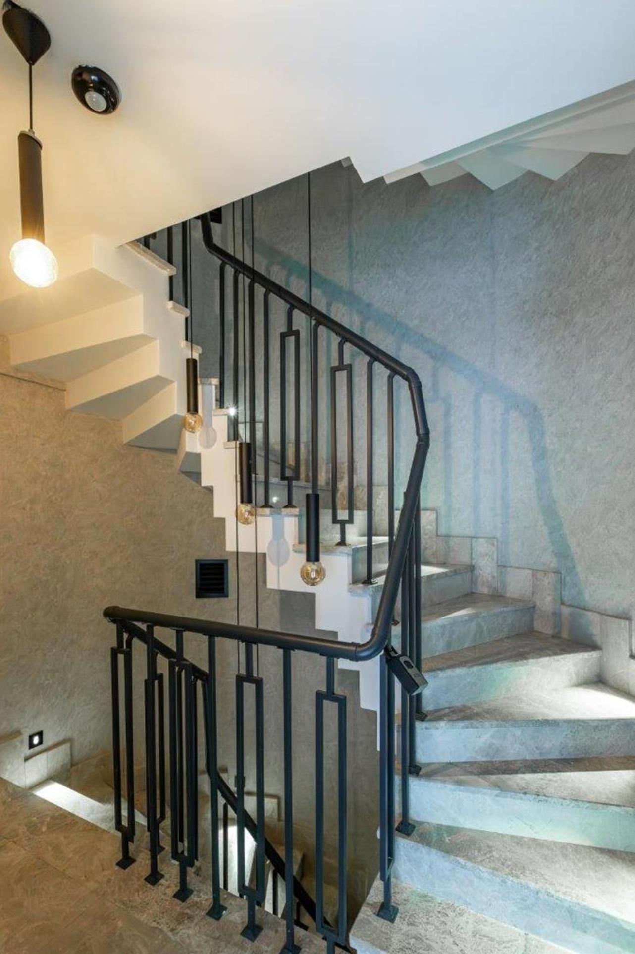 Daire Brand New Duplex Wparking 2bd2bath #336 *
